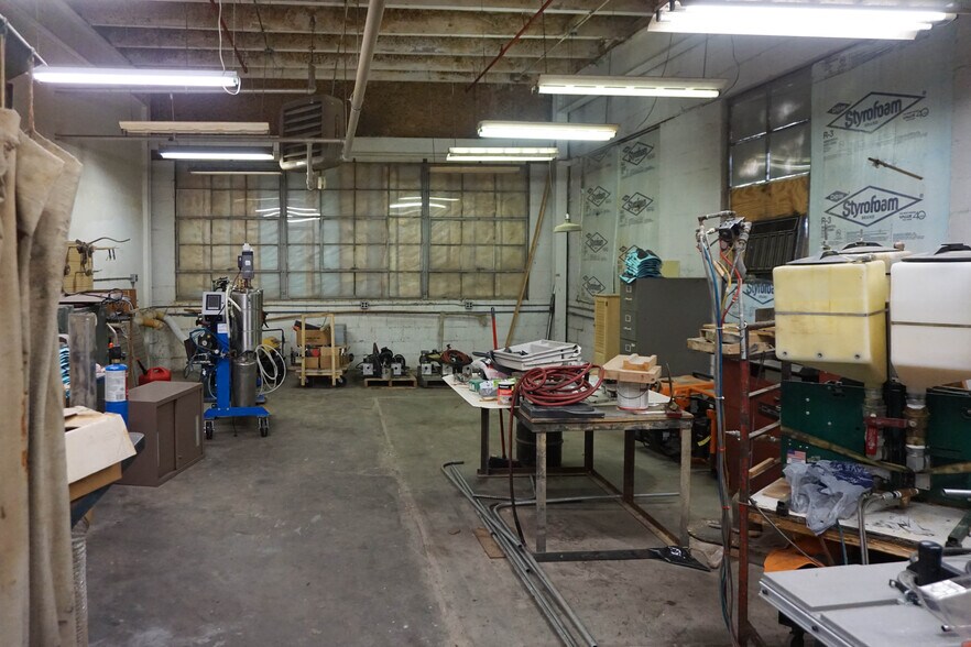 More Photos Of 714 S Franklin St, Cuba Industrial For Sale