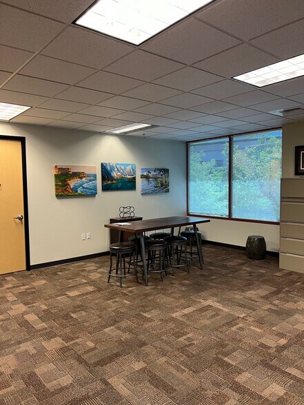 More Photos Of 2204 Plaza Dr, Rocklin Office For Lease