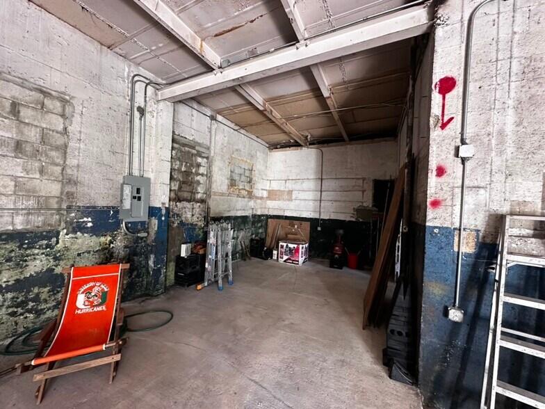 More Photos Of 3609 Broward Blvd, Fort Lauderdale Service Station For Sale