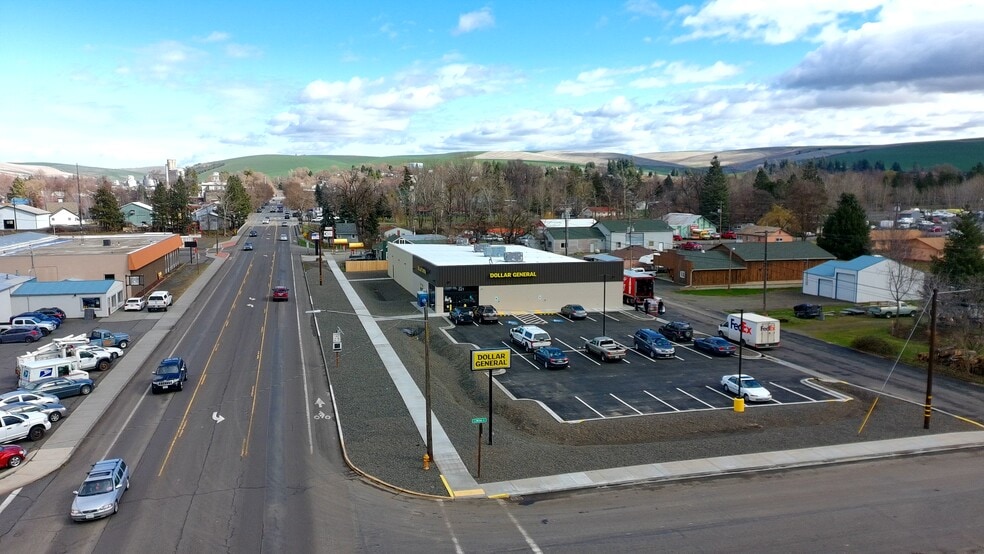 Primary Photo Of 221 W Main St, Dayton Freestanding For Sale