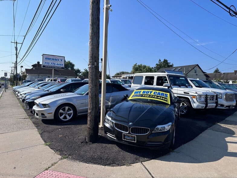 More Photos Of 51 W Sylvania Ave, Neptune City Auto Dealership For Lease