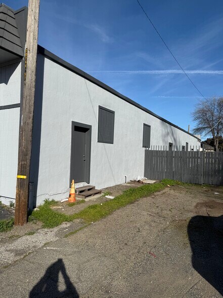 More Photos Of 4417-4429 Franklin Blvd, Sacramento Freestanding For Sale