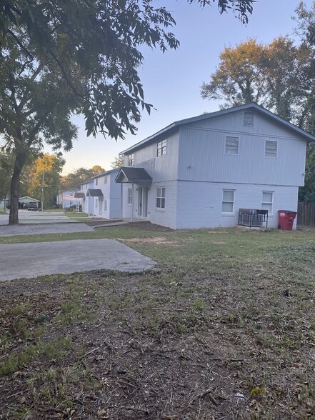Primary Photo Of 1156 Triple Hill Dr, Macon-Bibb Multifamily For Sale