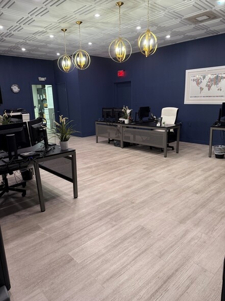 More Photos Of 4101 SW 73rd Ave, Miami Warehouse For Lease