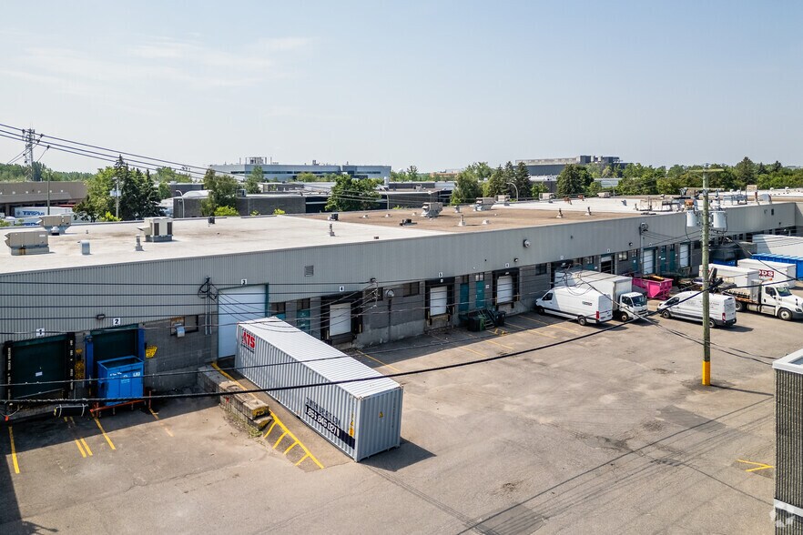 More Photos Of 6405-6455 Rue Abrams, Montréal Warehouse For Lease