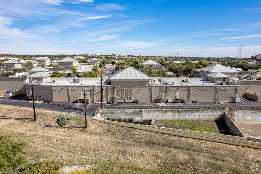 More Photos Of 19141 Stone Oak Pky, San Antonio Unknown For Lease