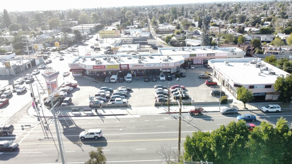 More Photos Of 17703-17715 Saticoy St, Reseda Unknown For Lease