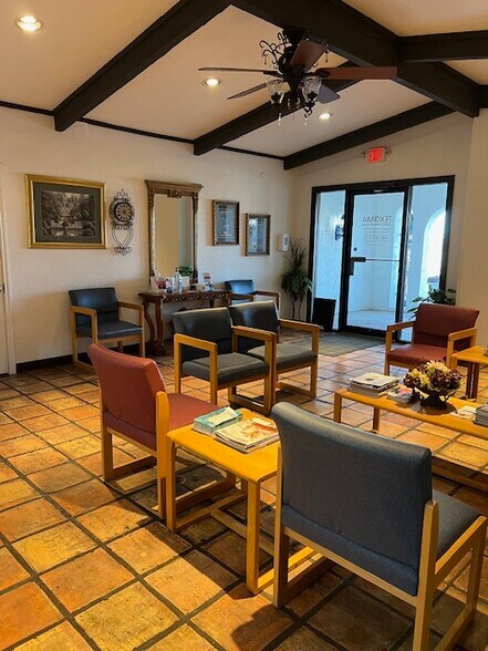 More Photos Of 600 S Red River Expy, Burkburnett Medical For Sale