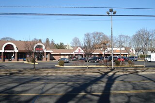 More Photos Of 579-601 Montauk Hwy, Oakdale Unknown For Lease