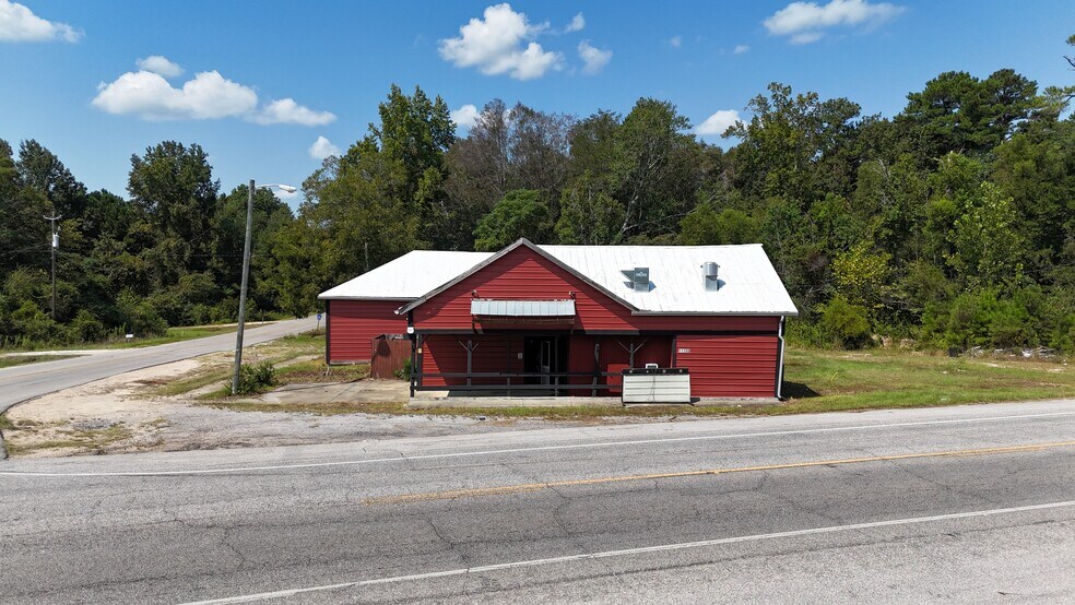 More Photos Of 11186 AL Highway 51, Opelika Storefront For Sale