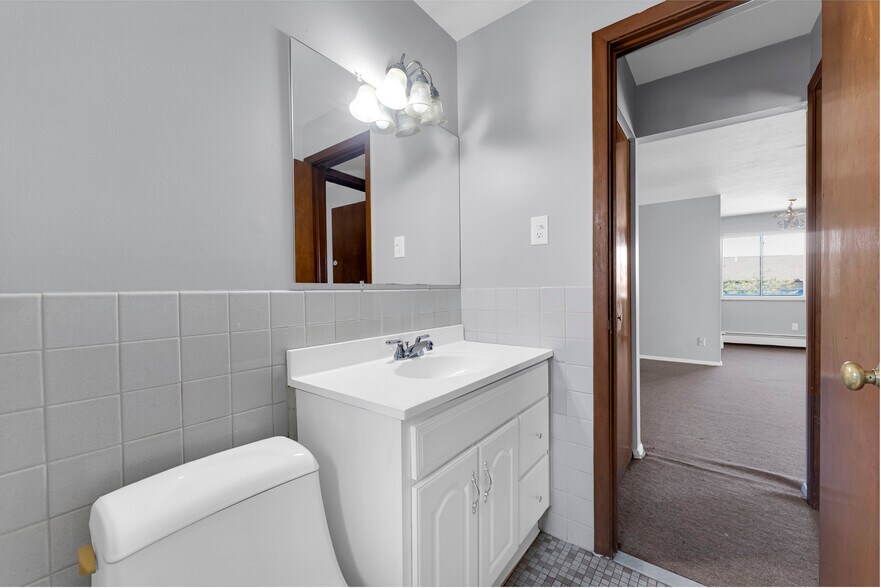 More Photos Of 18809 Bella Dr, Cleveland Apartments For Sale