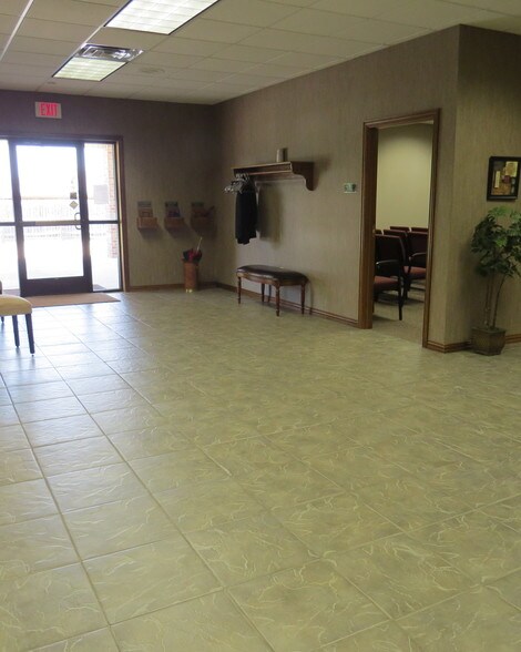 More Photos Of 626 W Main St, Fairfield Lodge Meeting Hall For Lease