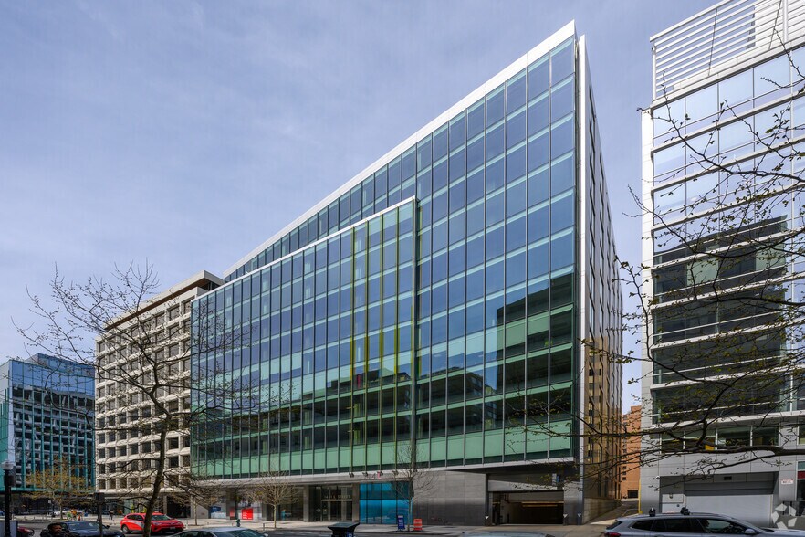 More Photos Of 1441 L St NW, Washington Office For Sale