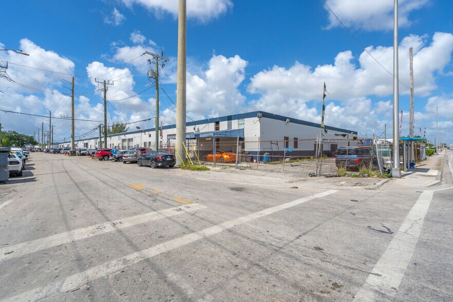 Primary Photo Of 3500 NW 54th St, Miami Warehouse For Lease