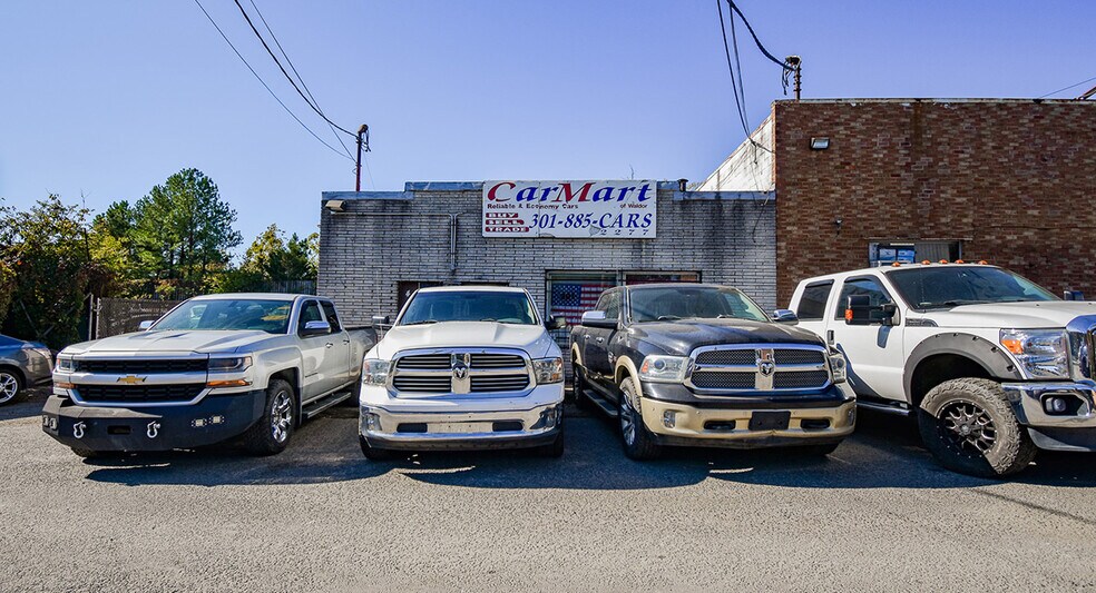 More Photos Of 4647 Cremen Rd, Temple Hills Service For Sale