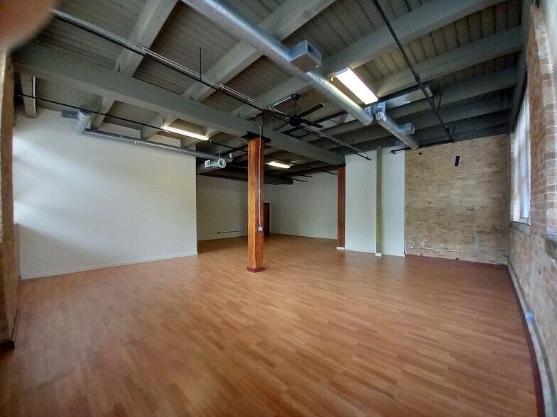More Photos Of 5100 N Ravenswood Ave, Chicago Loft Creative Space For Lease