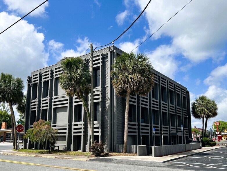 Primary Photo Of 116 NW Columbia Ave, Lake City Office For Sale