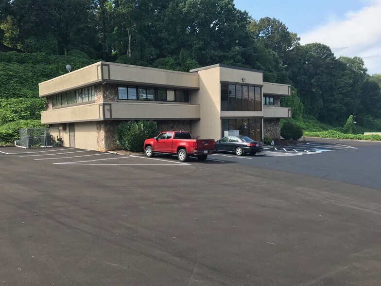 More Photos Of 6515 Clinton Hwy, Knoxville Office For Lease