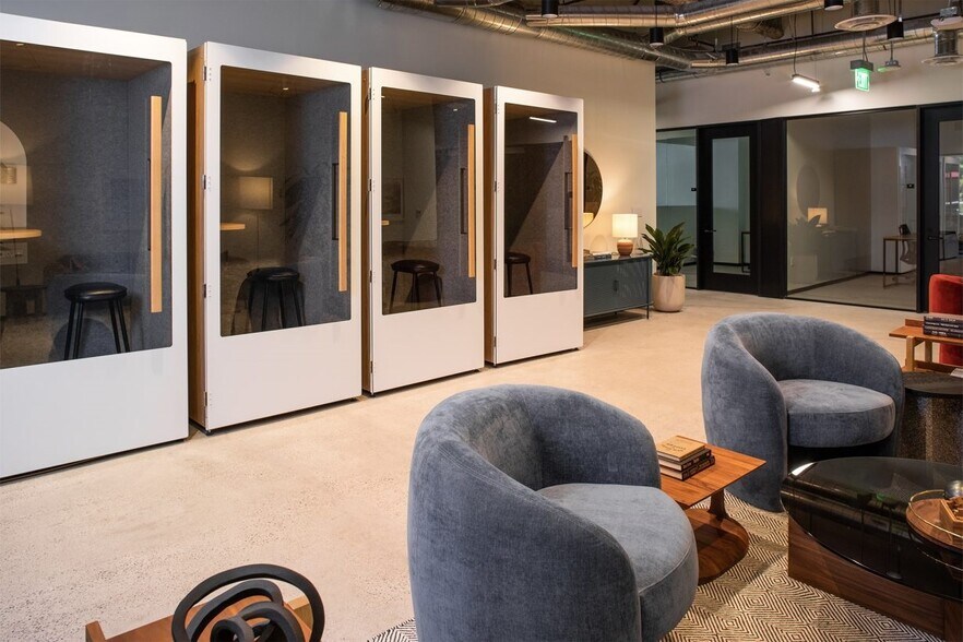 More Photos Of 401 W A St, San Diego Coworking Space