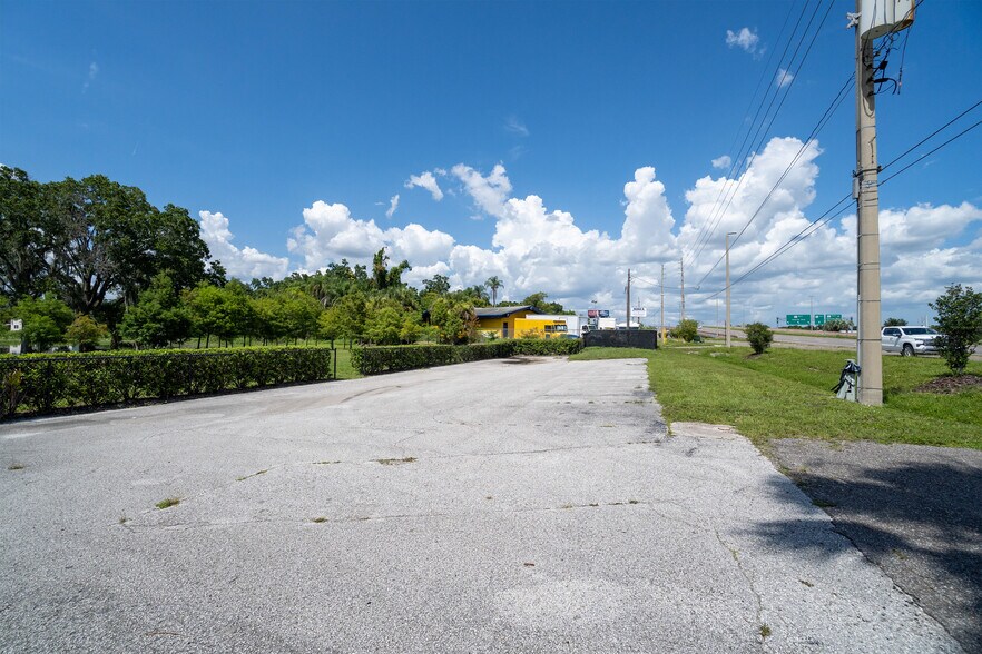 More Photos Of 5507 E Colonial Dr, Orlando Auto Repair For Sale