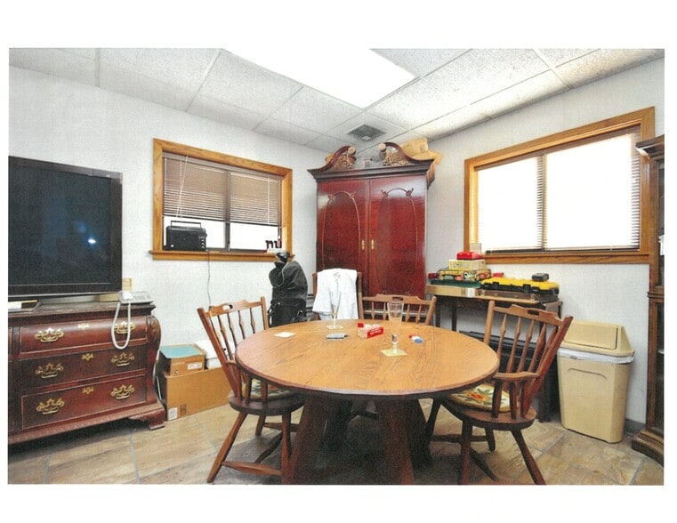 More Photos Of 44 Crugers Station Rd, Croton On Hudson Industrial For Sale