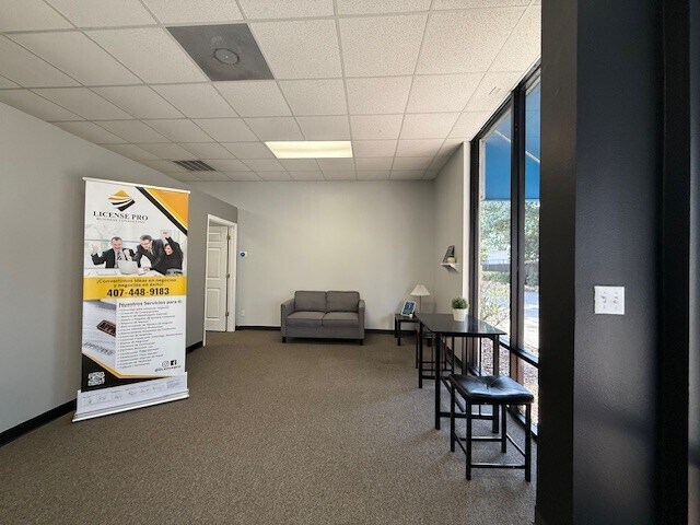 More Photos Of 2727 N John Young Pky, Kissimmee Light Manufacturing For Lease