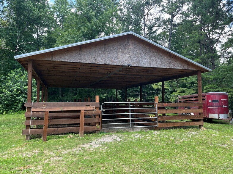 More Photos Of 1000 Chula Vista Ln, Pell City Lodge Meeting Hall For Sale