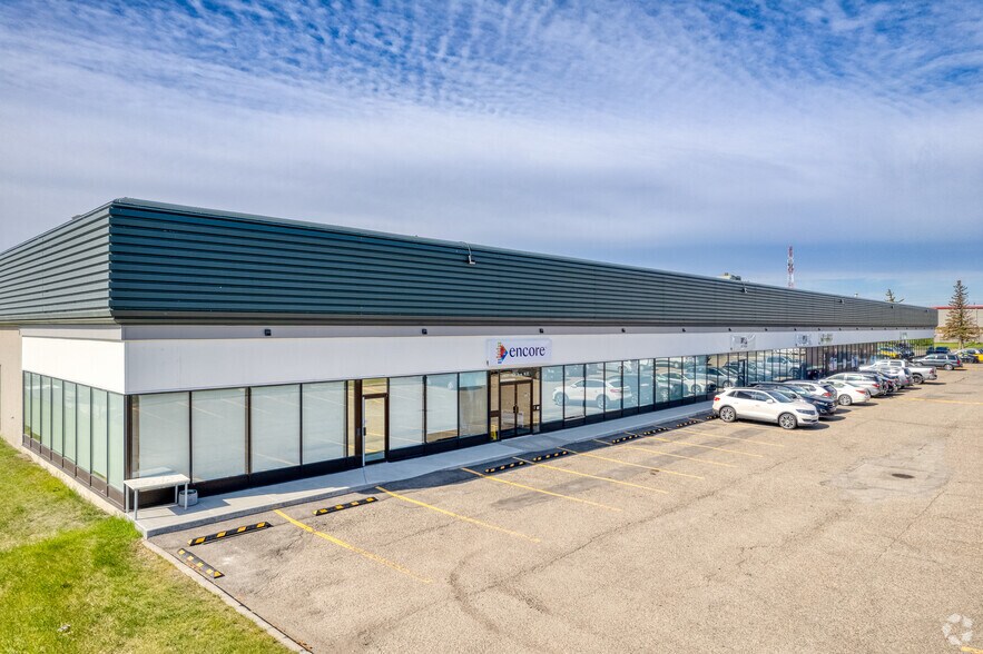 Primary Photo Of 2919-2929 5th Ave NE, Calgary Service For Lease