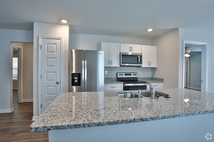More Photos Of 507 Satinwood Cir, Graniteville Apartments For Sale