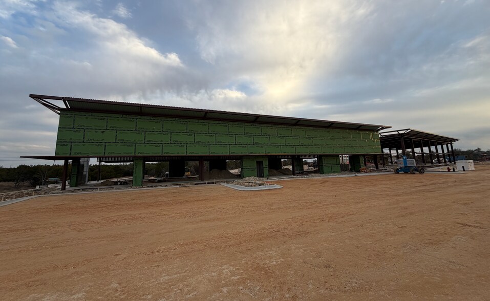 More Photos Of 900 Cypress Creek Rd, Cedar Park Unknown For Lease