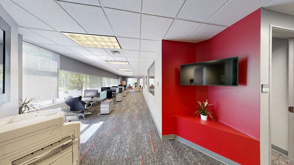 More Photos Of 9092 S Ridgeline Blvd, Highlands Ranch Medical For Sale