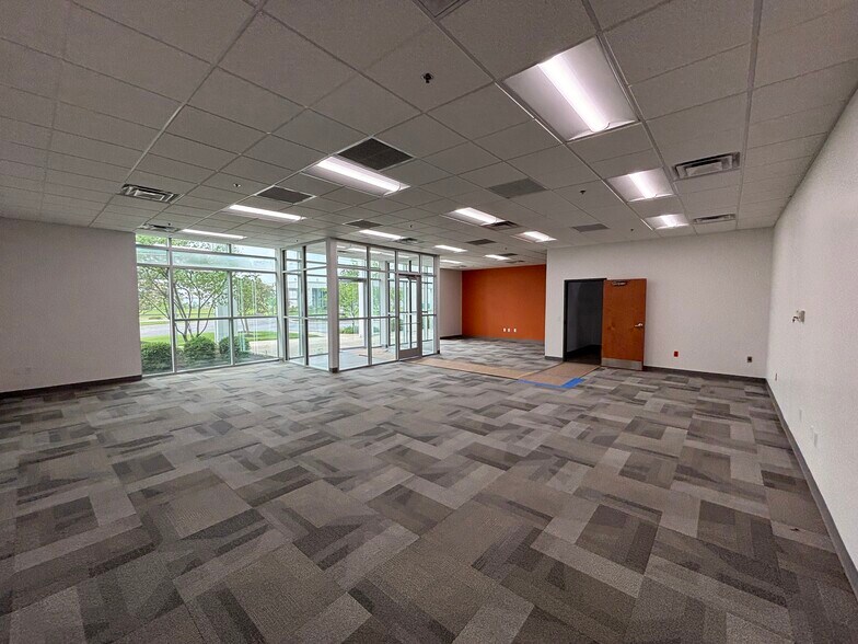 More Photos Of 3650 Brookham Dr, Columbus Warehouse For Lease