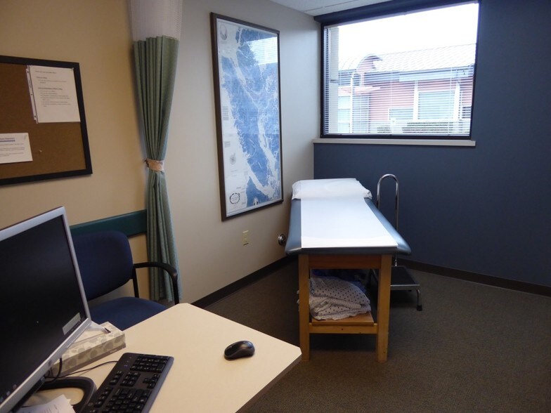 More Photos Of 1500 Continental Pl, Mount Vernon Medical For Lease