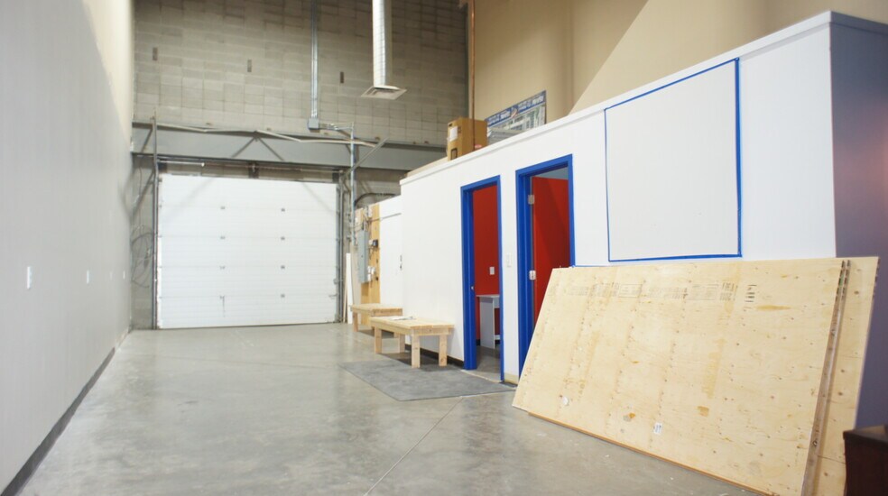 More Photos Of 65 Chippewa Rd, Sherwood Park Office For Sale