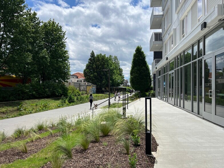 Primary Photo Of 872 Memorial Dr, Atlanta Apartments For Lease