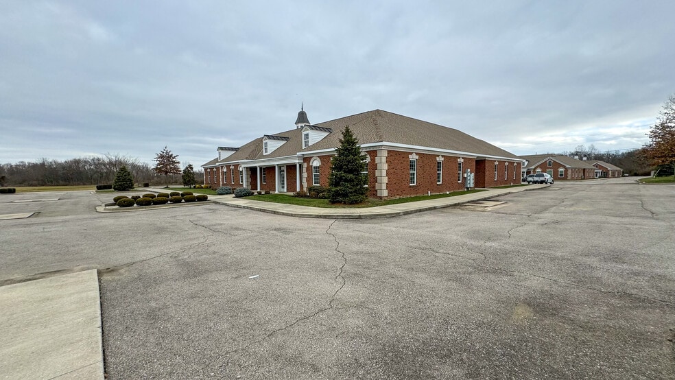 More Photos Of 5897 Montclair Blvd, Milford Office For Lease