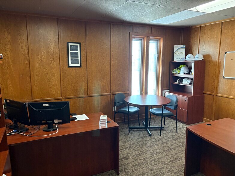 More Photos Of 428 W Shoshone St, Pasco Office For Sale