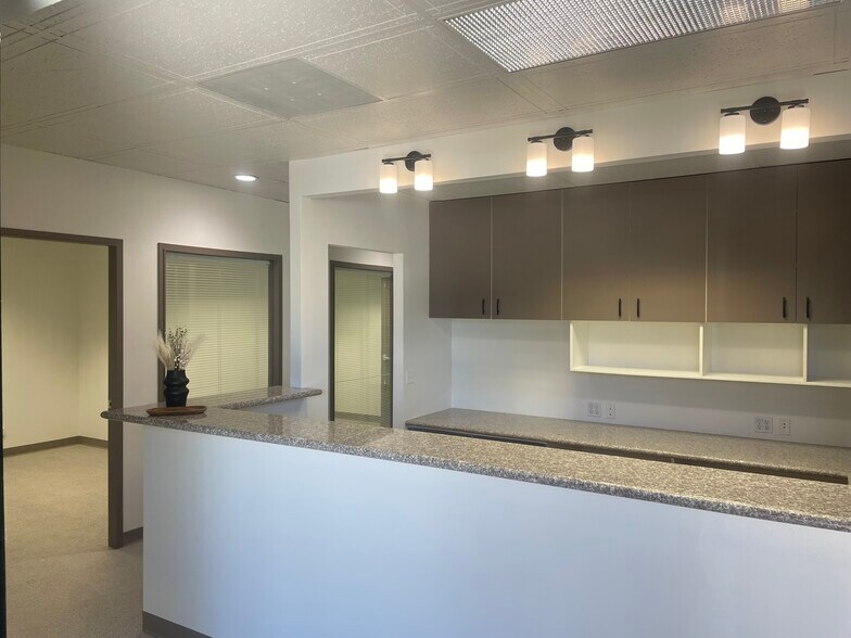 More Photos Of 23191-23193 La Cadena Dr, Laguna Hills Office For Sale