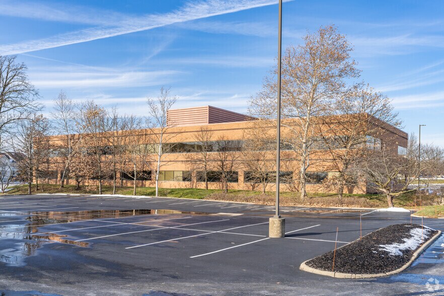 More Photos Of 735 Taylor Rd, Columbus Office For Sale