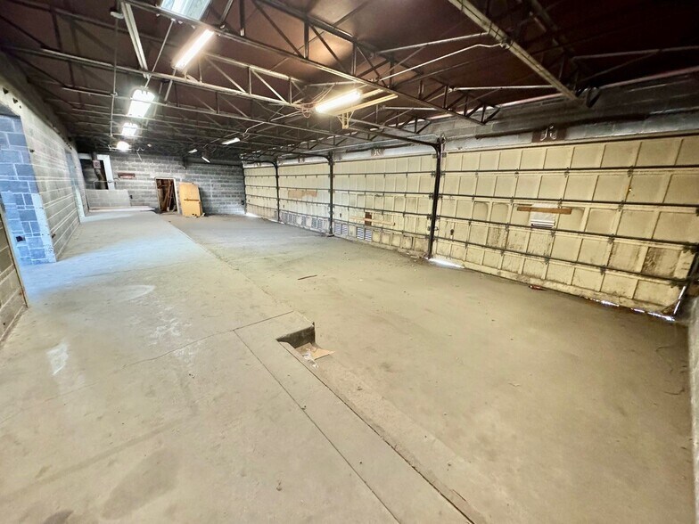 More Photos Of 901 E Morris St, Wichita Warehouse For Sale