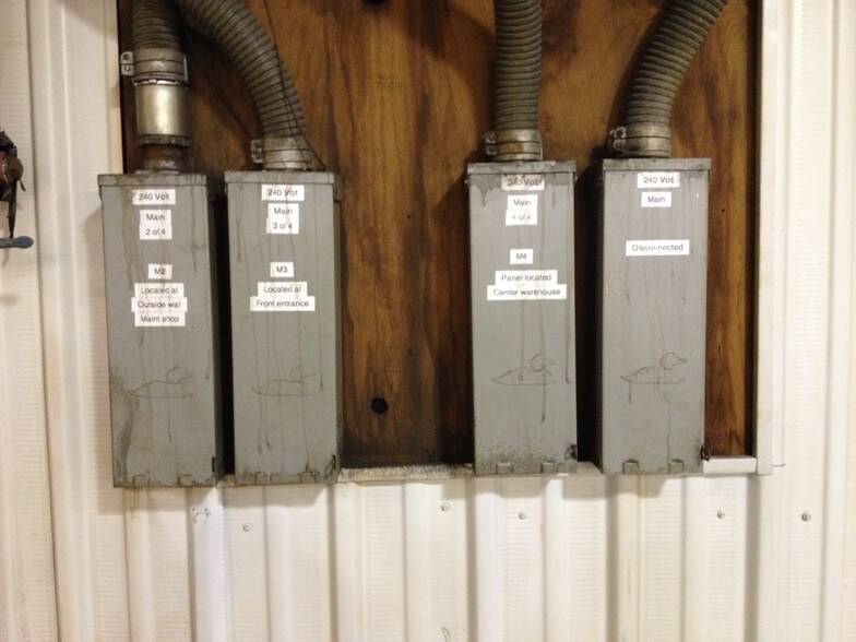 More Photos Of 17074 Lee Hwy, Abingdon Manufacturing For Lease