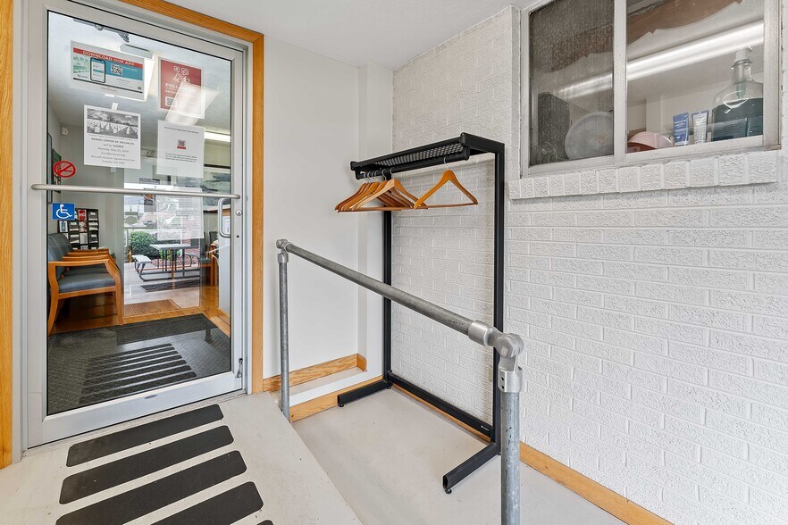 More Photos Of 711 N Pike St, Grafton Office For Sale