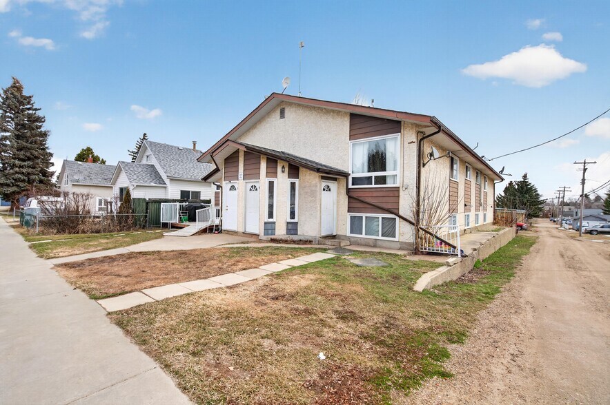 Primary Photo Of 5015 48 St, Legal Apartments For Sale