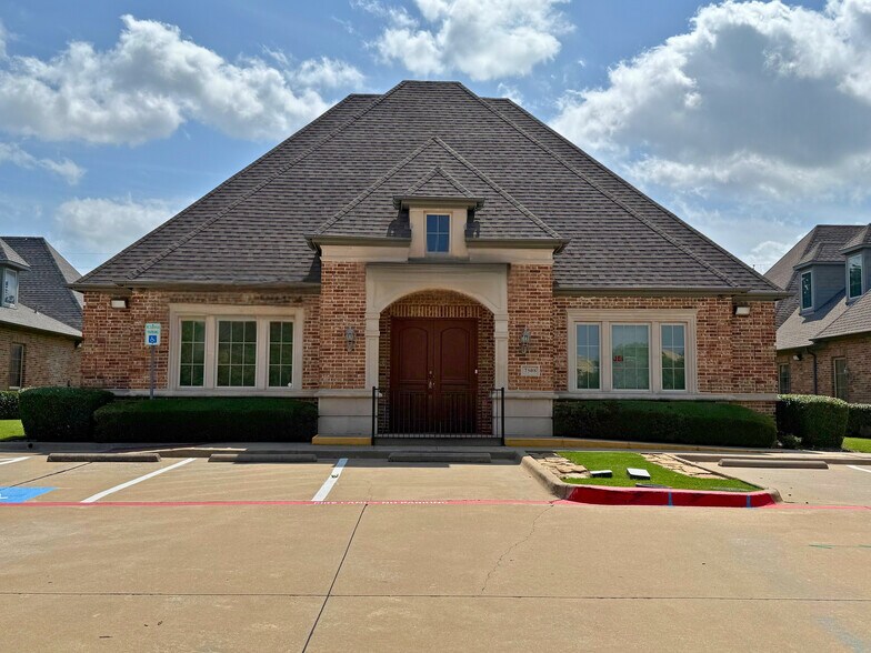 Primary Photo Of 7508 San Jacinto Pl, Plano Medical For Sale
