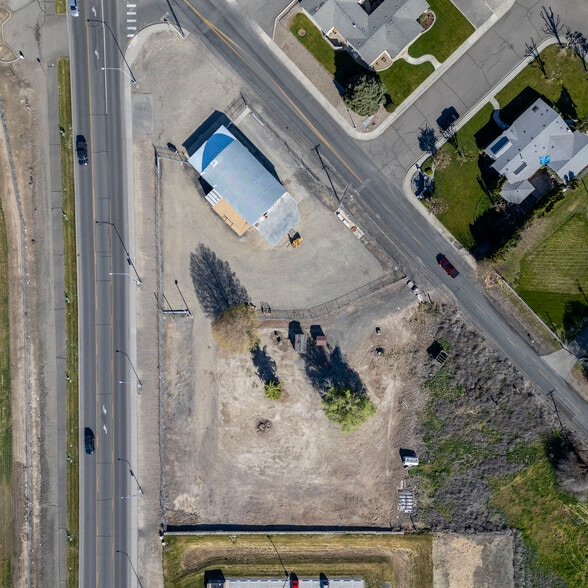 More Photos Of 391 Wine Country Rd, Prosser Freestanding For Sale