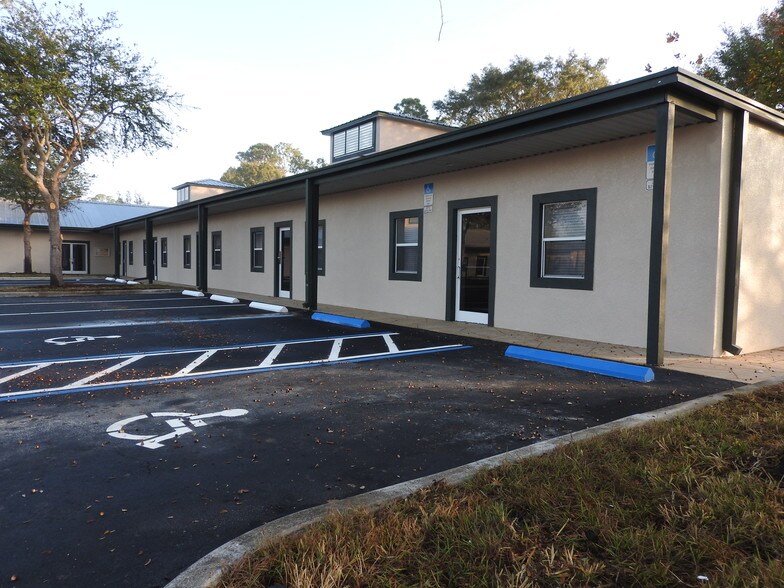 More Photos Of 437-481 W Ardice Ave, Eustis Office For Lease