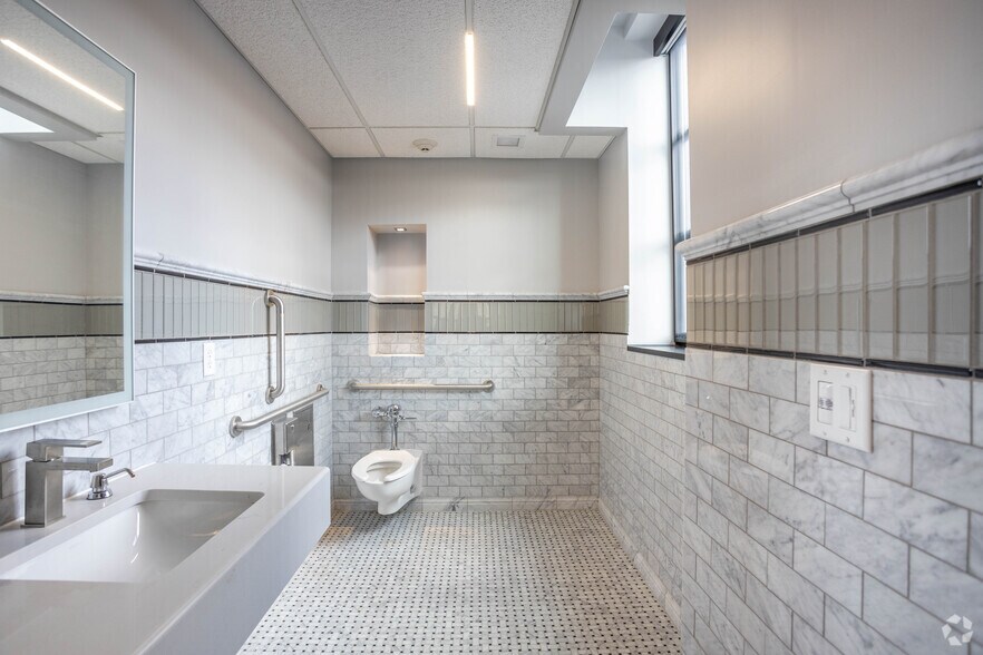 Photo of 7th Floor Ste 700