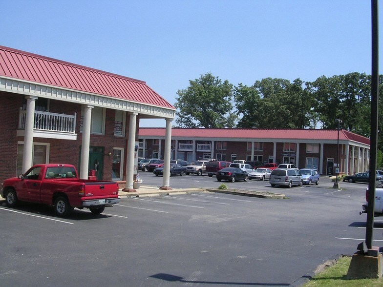 More Photos Of 348 New Byhalia Rd, Collierville Medical For Lease