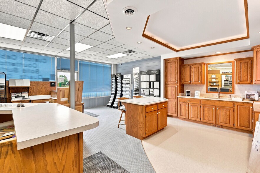 More Photos Of 308 N Wisconsin Dr, Sheboygan Freestanding For Sale