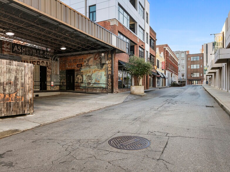 More Photos Of 19 Rankin Ave, Asheville Loft Creative Space For Sale